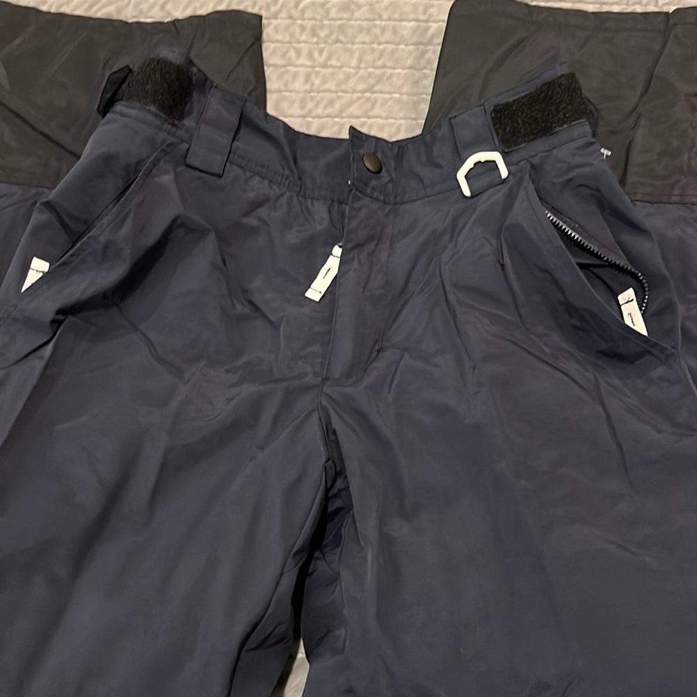 Amazon Essentials Snow Pants! - image 2